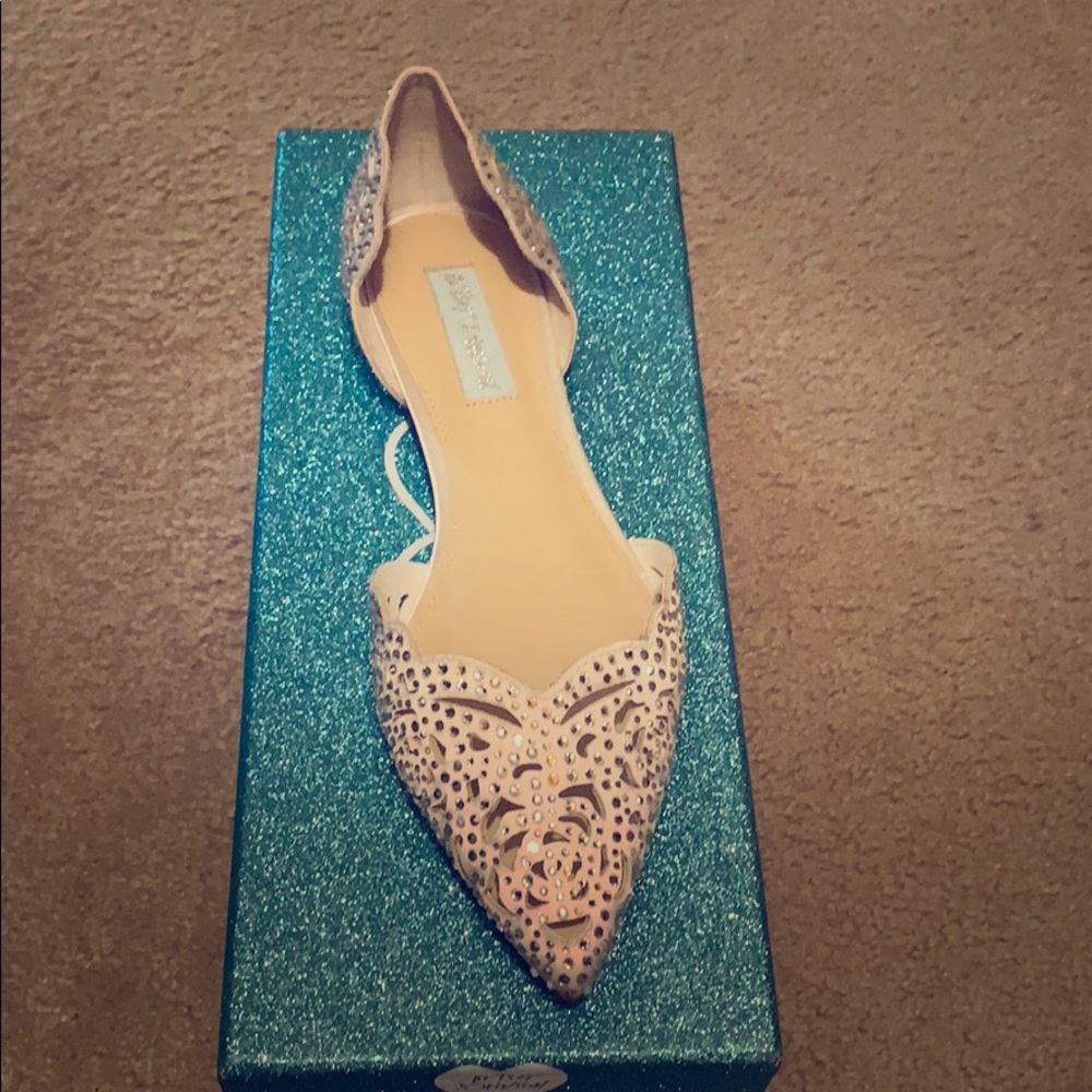 White betsey johnson flats
